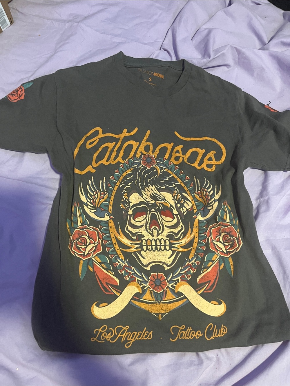 Fashion Nova Black Graphic Skull & Rose Short Sleeve Tee